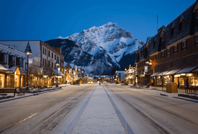 Fun things to do in Alberta in summer 2023