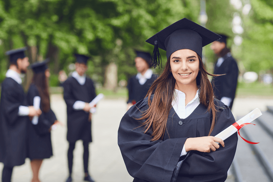 How to get scholarships in Canada for undergraduates 2023